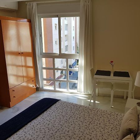 Apartamento Fan Flat Eugenio (Adults Only) Málaga Exterior foto