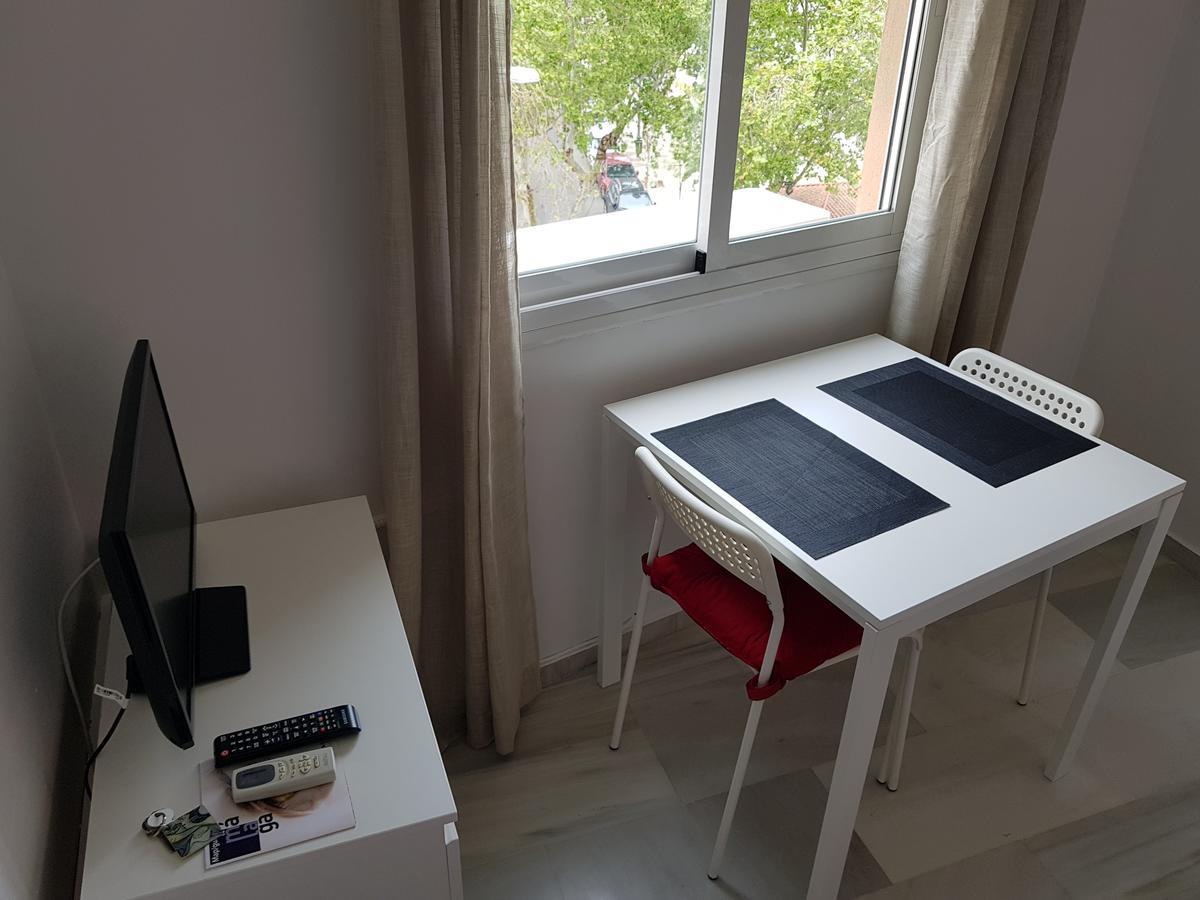 Apartamento Fan Flat Eugenio (Adults Only) Málaga Exterior foto