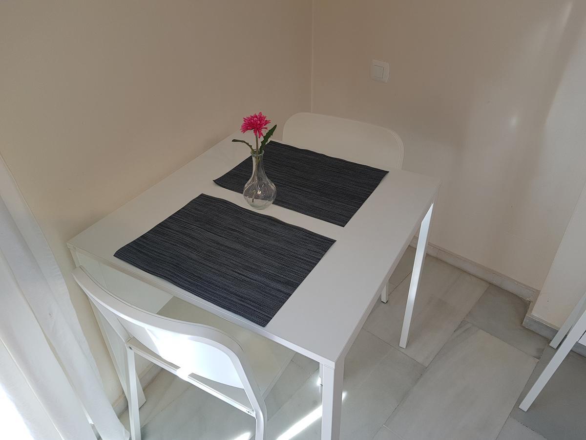 Apartamento Fan Flat Eugenio (Adults Only) Málaga Exterior foto