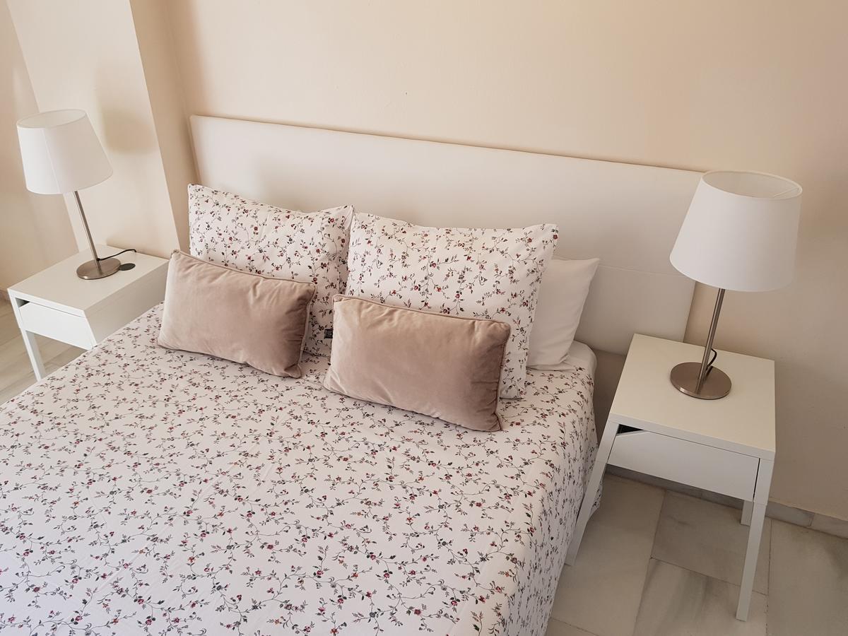 Apartamento Fan Flat Eugenio (Adults Only) Málaga Exterior foto